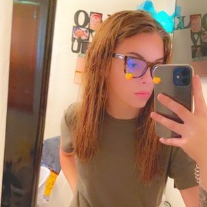 Meet your Posher, Michelle